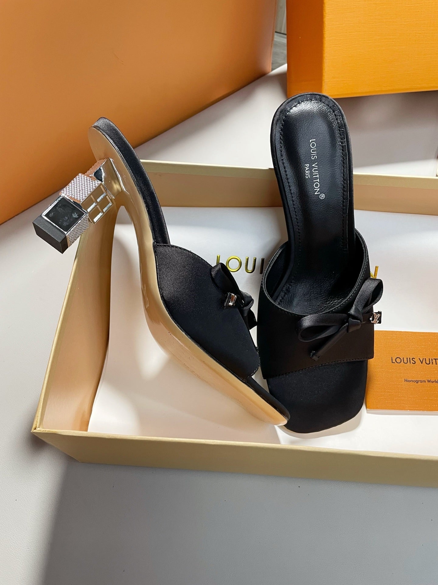 Louis Vuitton Cube Mule