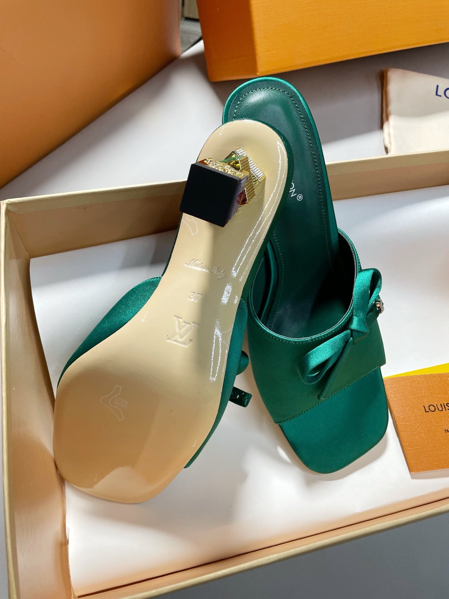 Louis Vuitton Cube Mule